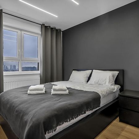 12Th Floor Wola Modern Apartment Varsovia Exterior foto