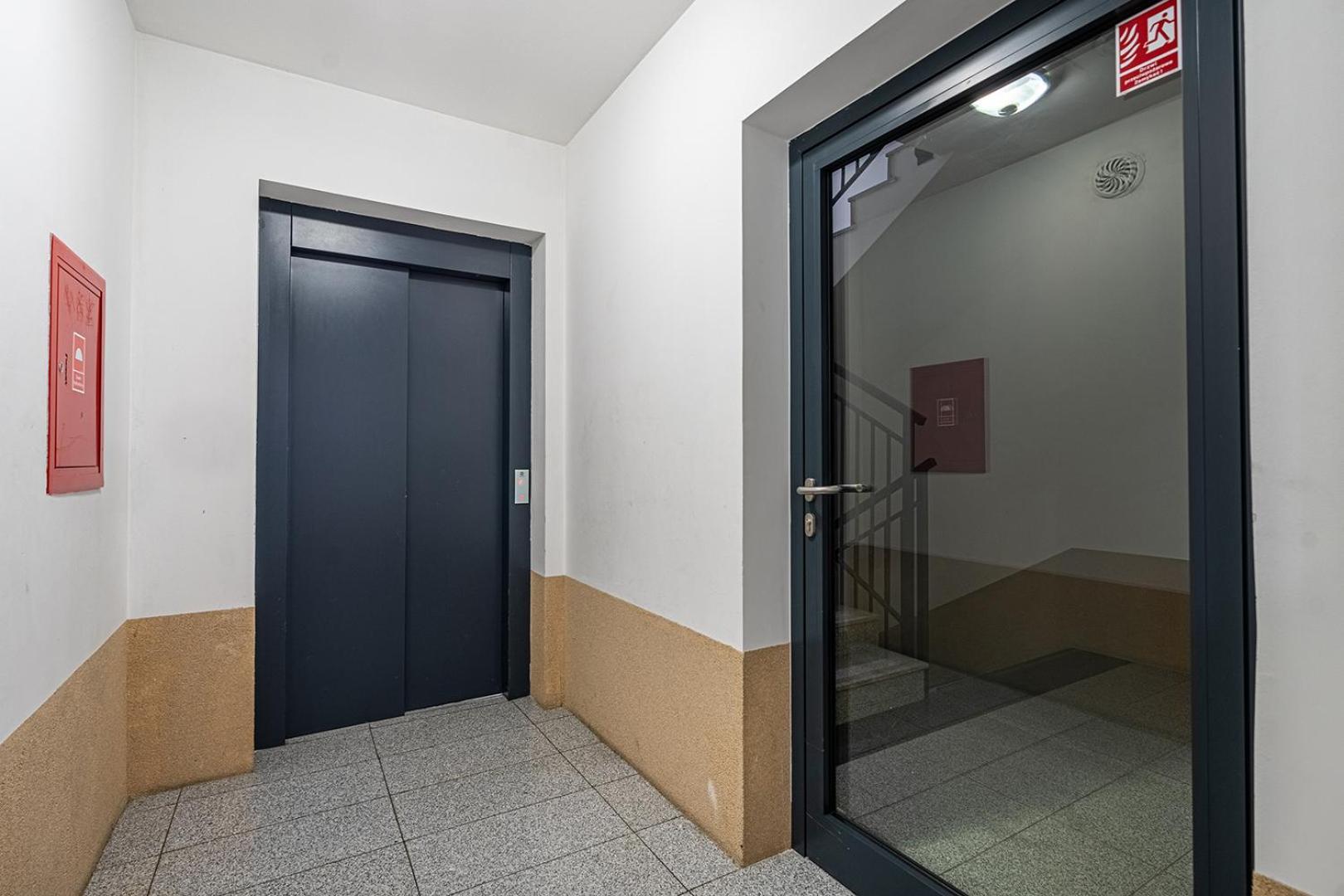 12Th Floor Wola Modern Apartment Varsovia Exterior foto